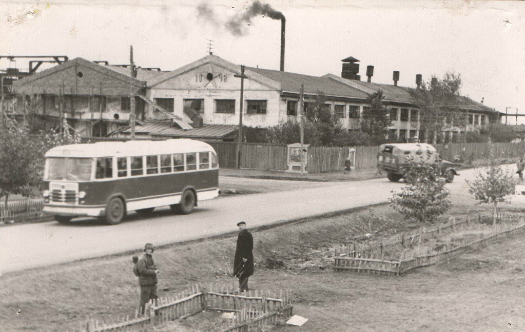 1950-е Кокчетавский Механический Завод (КМЗ)